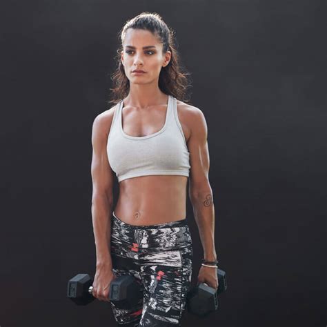 Top Female Fitness Models: From Toned Abs To Killer Curves